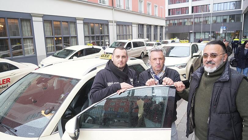 Großes Taxi-Chaos in München: Darum greifen Fahrer zu illegaler Lösung
