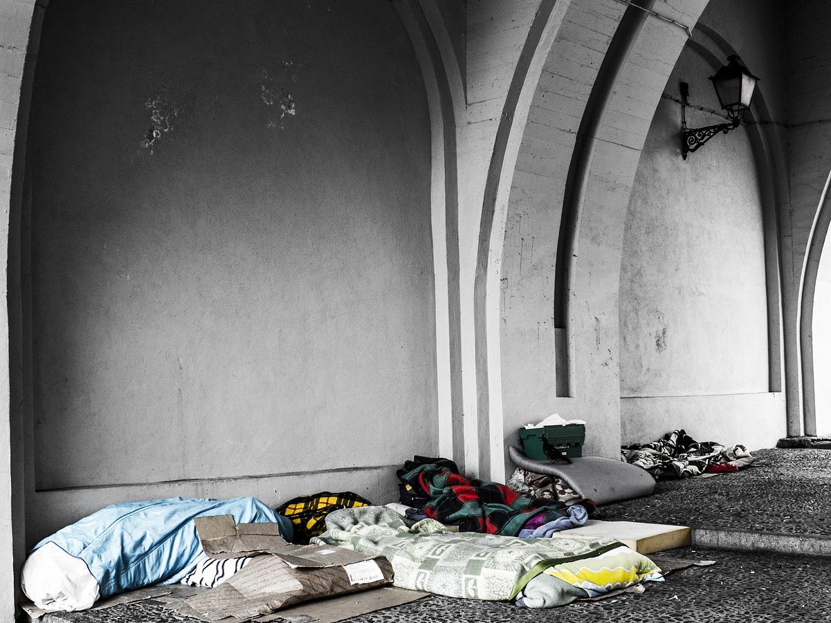 Mit 14 Jahren auf der Straße: Zwei Geschichten über Obdachlosigkeit in Wien