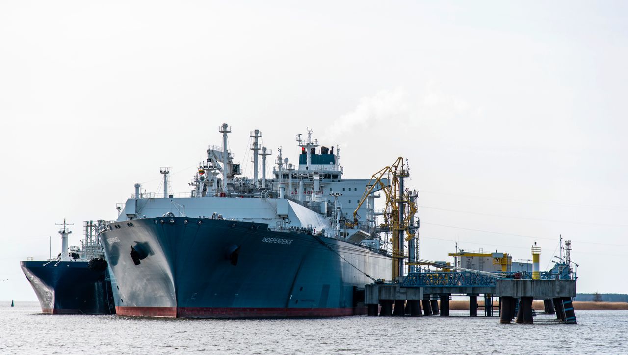 (S+) LNG-Terminal: Dieses Riesenschiff schützt das Baltikum vor Putin