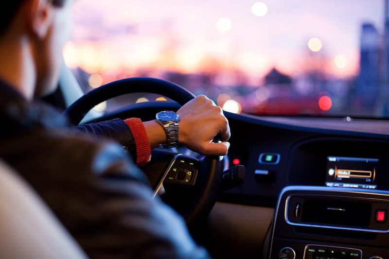 MINDFUL DRIVING: 4 ways to remain calm and fully present on the road