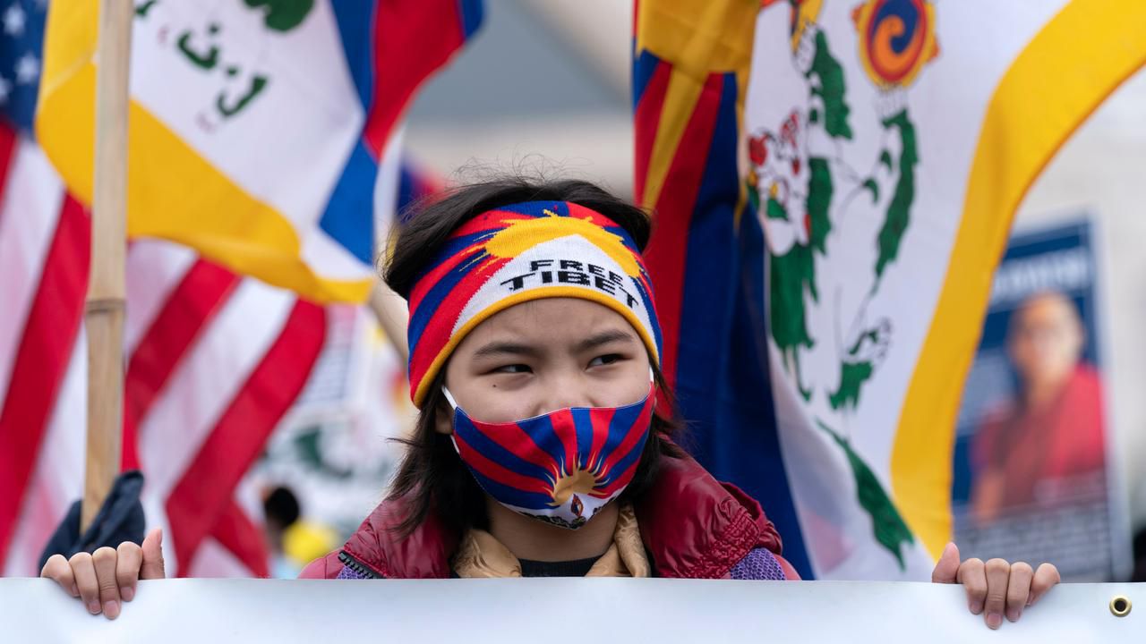 Umerziehung von Million Kindern in Tibet?