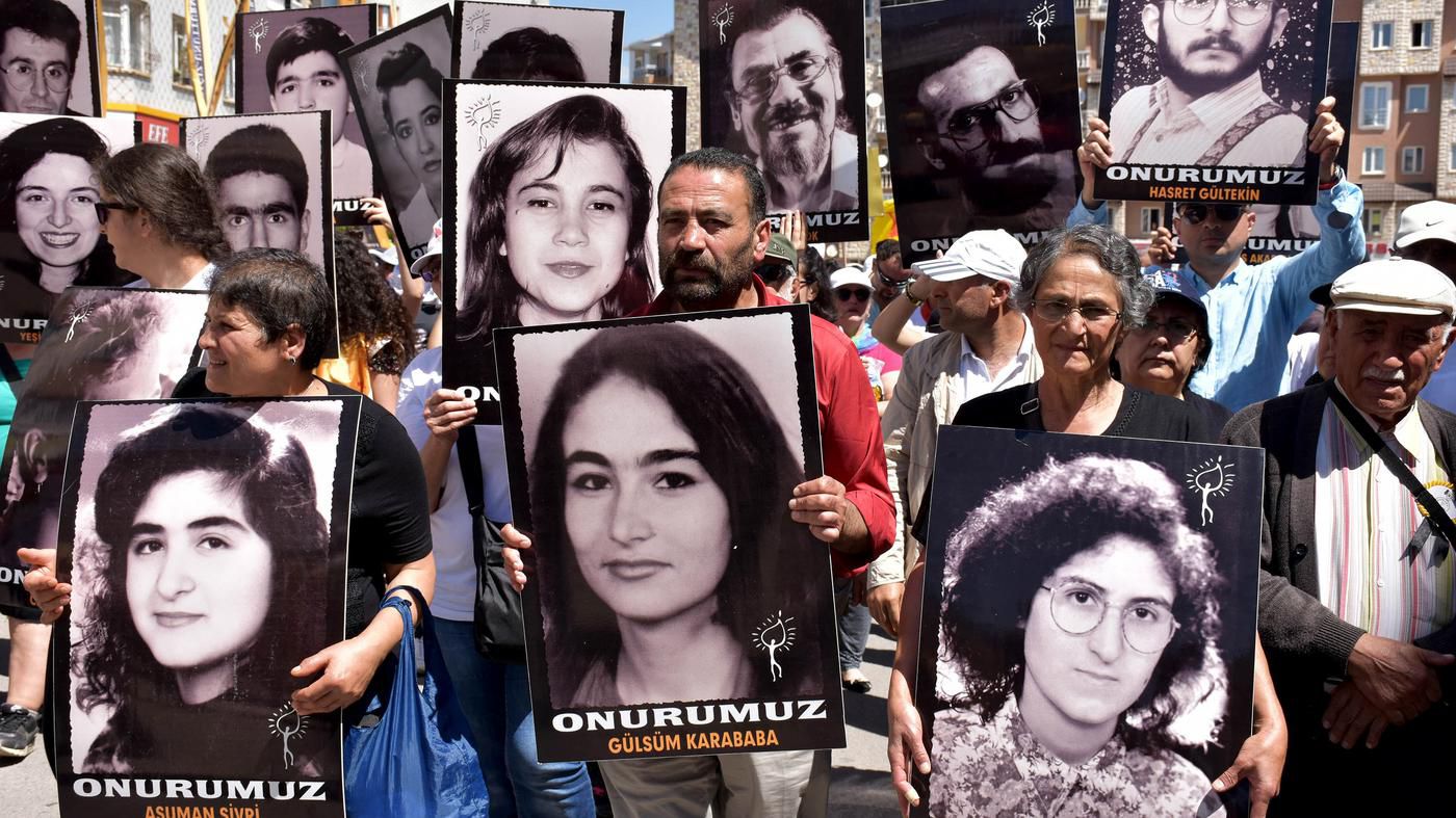 Die Türkei und das Massaker in Sivas: Wie die Aleviten seit 30 Jahren um ihre Rechte kämpfen