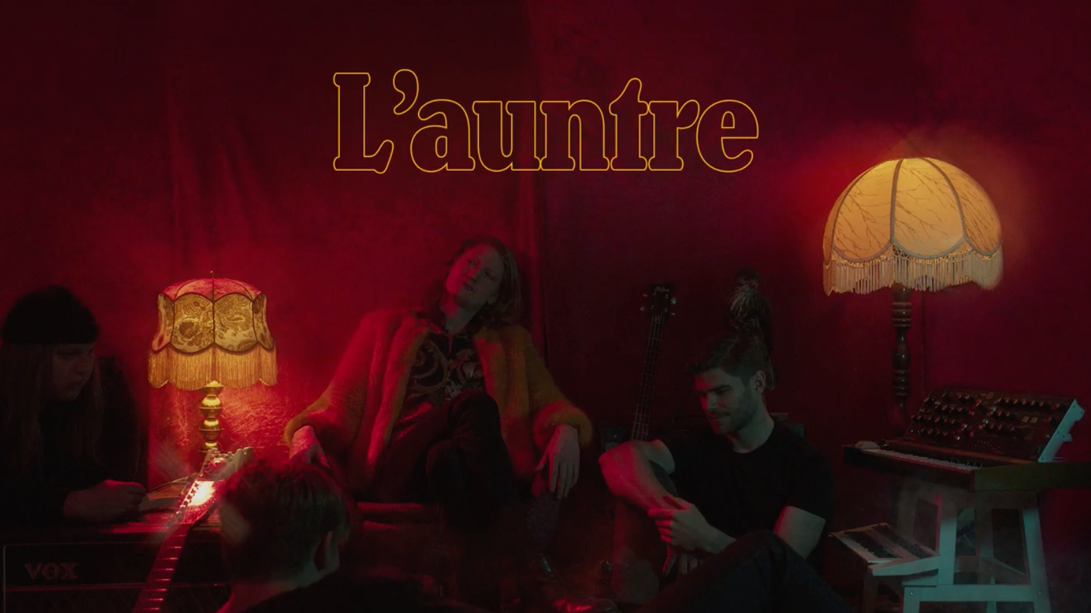The Mermaids have made their sensual synthwave debut with ‘L'auntre’.