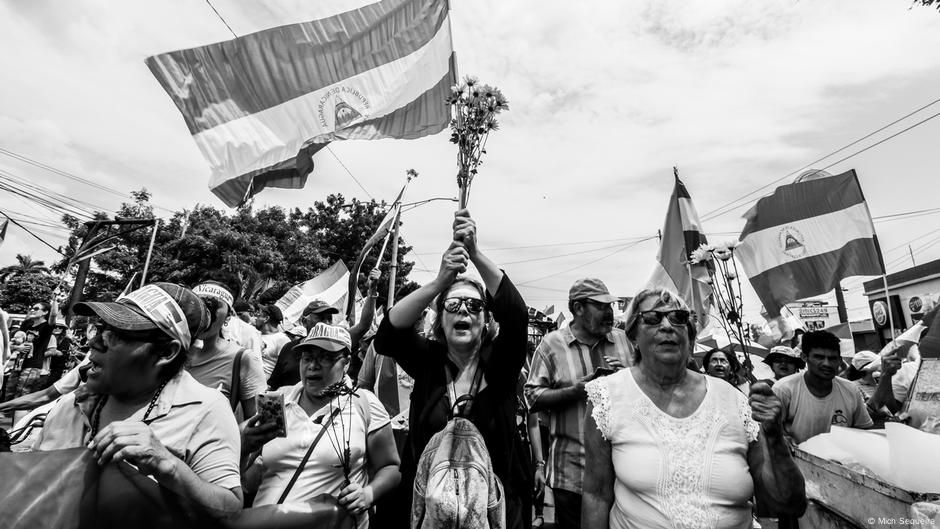 Exposición fotográfica capta intensos momentos de la crisis en Nicaragua | DW | 30.08.2018