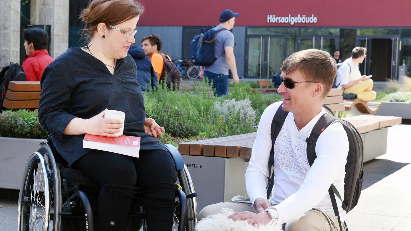 Studieren mit Behinderung - Wie inklusiv sind Hochschulen?