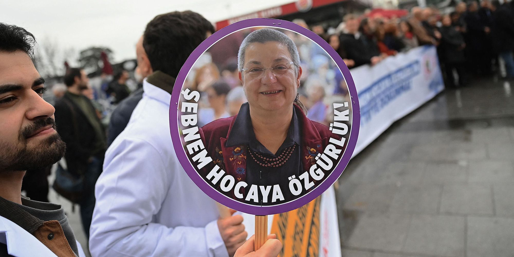 Warum Erdoğan eine kritische Ärztin ins Gefängnis warf