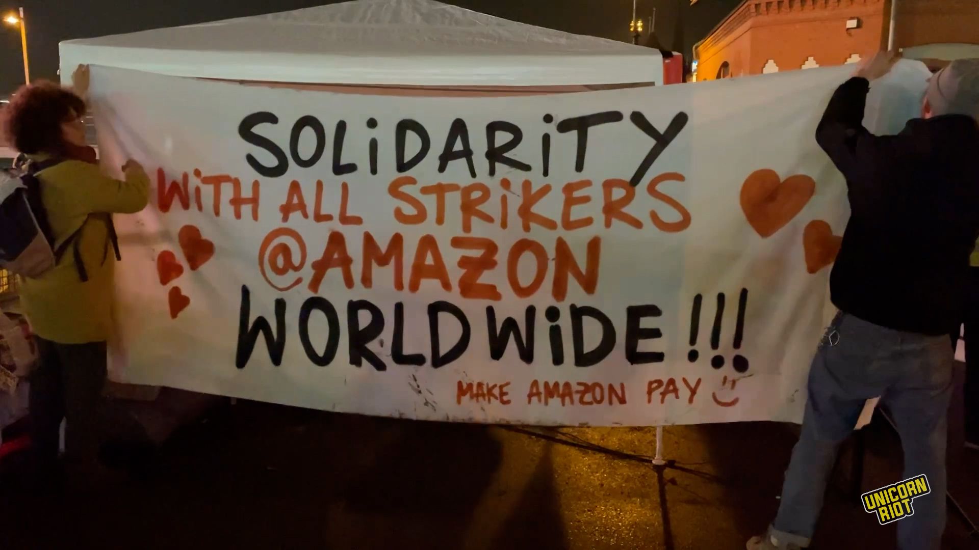 Workers Turn Black Friday into 'Make Amazon Pay Day' - UNICORN RIOT
