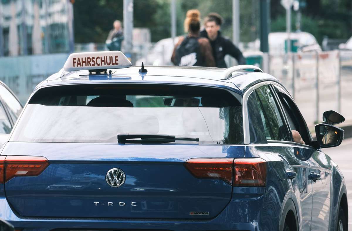 Verkehr: Fachkräftemangel bremst Fahrschulen aus - Frankenpost