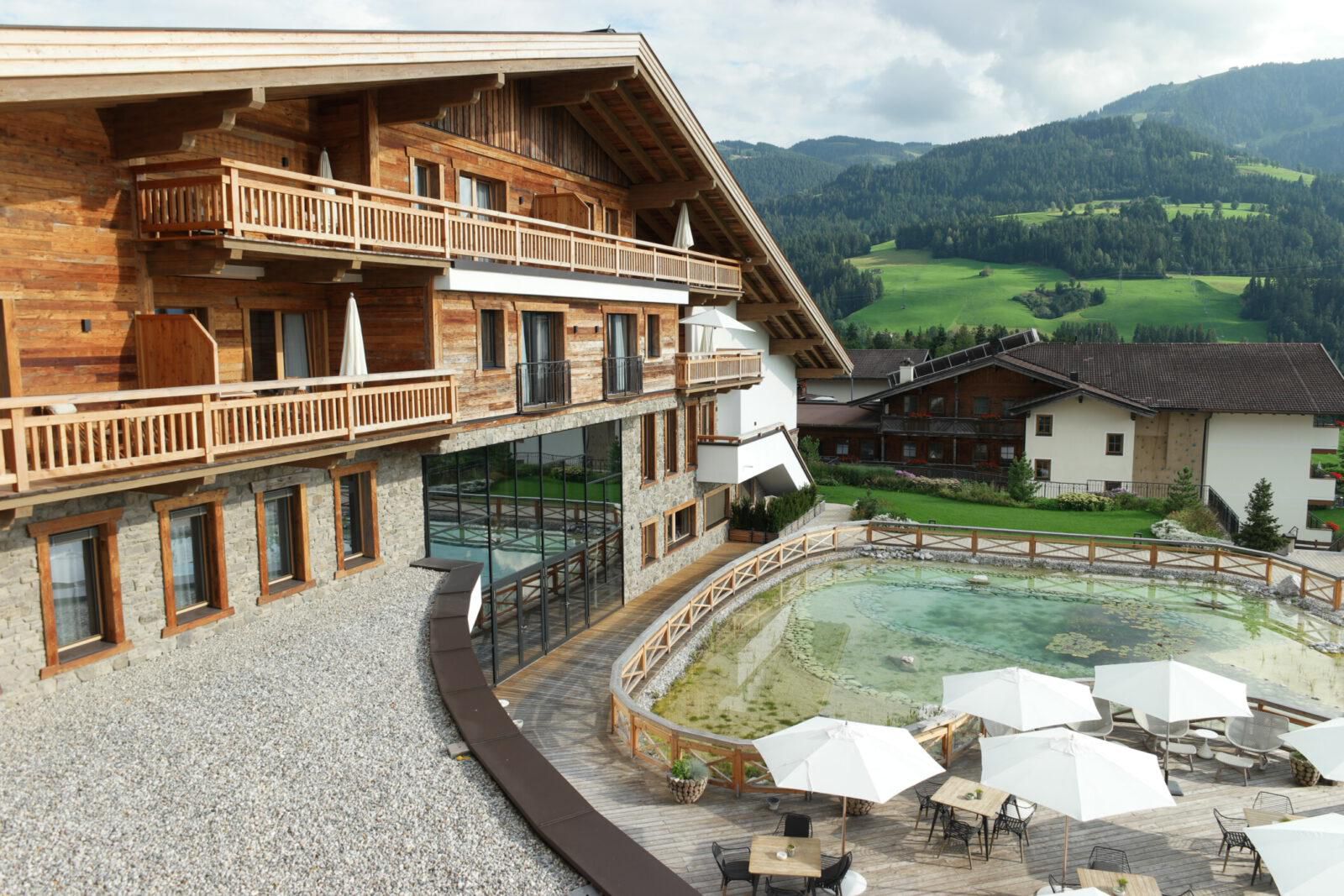 Hotel Kaiserlodge Scheffau: Genuss und Freiheit am Berg und am See