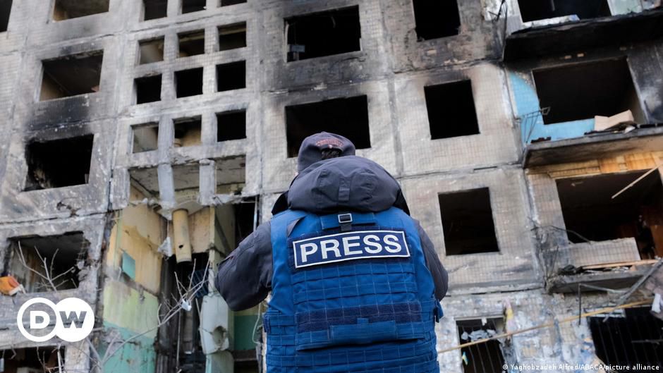 One year in: How Putin's war has changed journalism in exile | DW | 