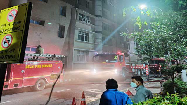 Fire on 9th floor of Delhi AIIMS