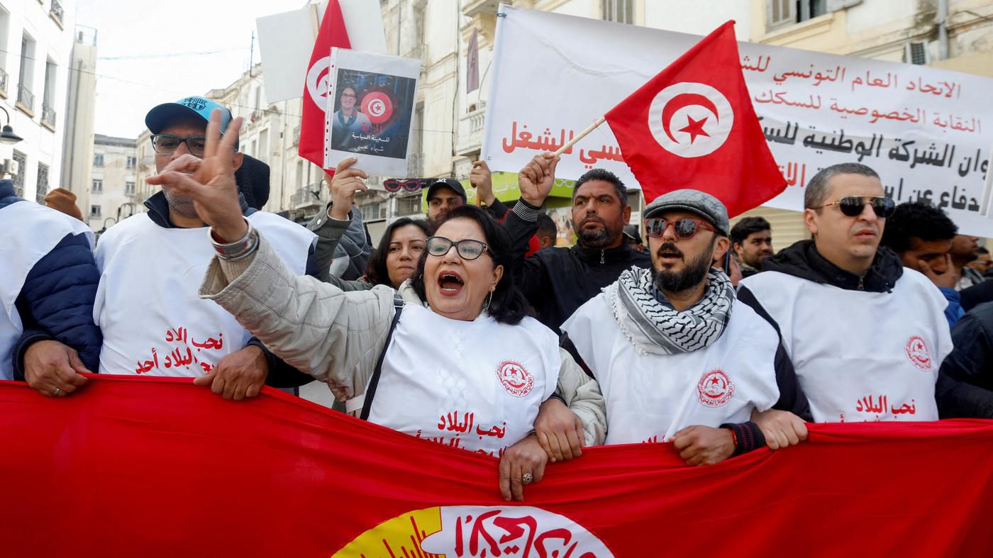 Tunesien: Wie sich junge Menschen einen Tag Freiheit verschaffen