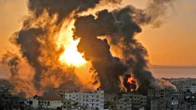 Israel flaunts ceasefire, air strikes on Gaza