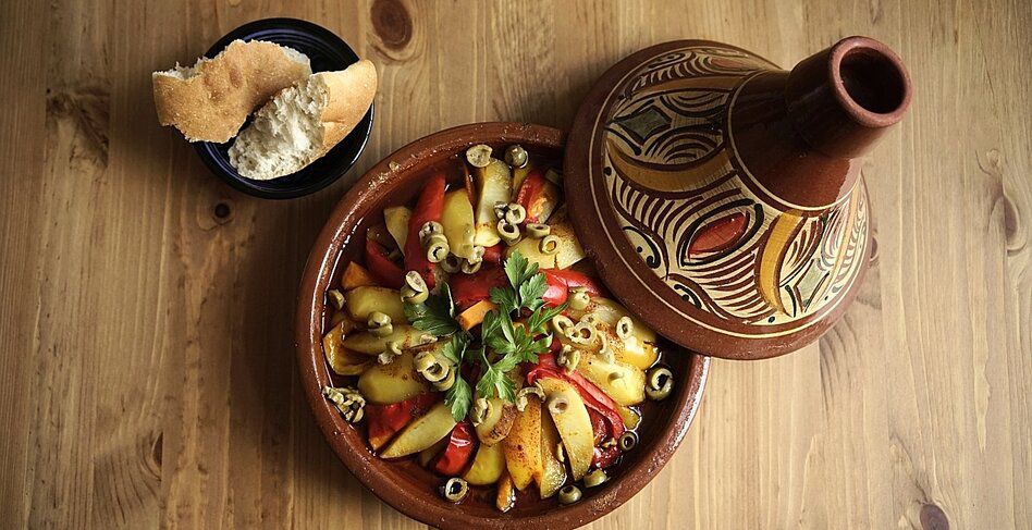Marokkanische Tajine kochen: Im eigenen Saft