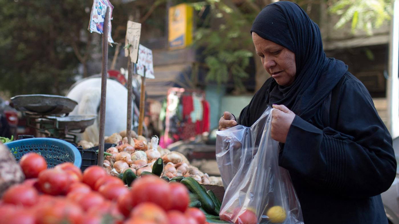 Wirtschaftskrise, Inflation und Armut in Ägypten: Hühnerfüße für das Volk
