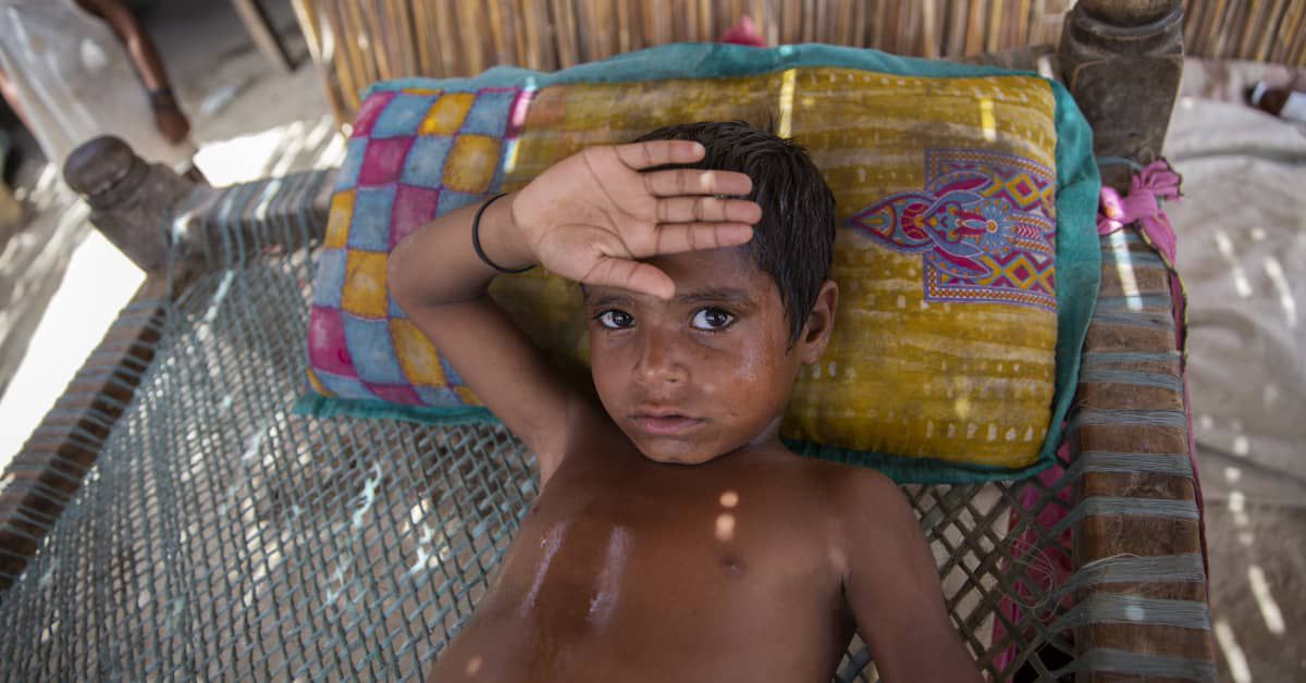 Yle vieraili pakistanilaisessa kylässä, jossa lapset kuolevat kuumuuteen - alue on kärsinyt viikkoja ennätyskorkeista lämpötiloista