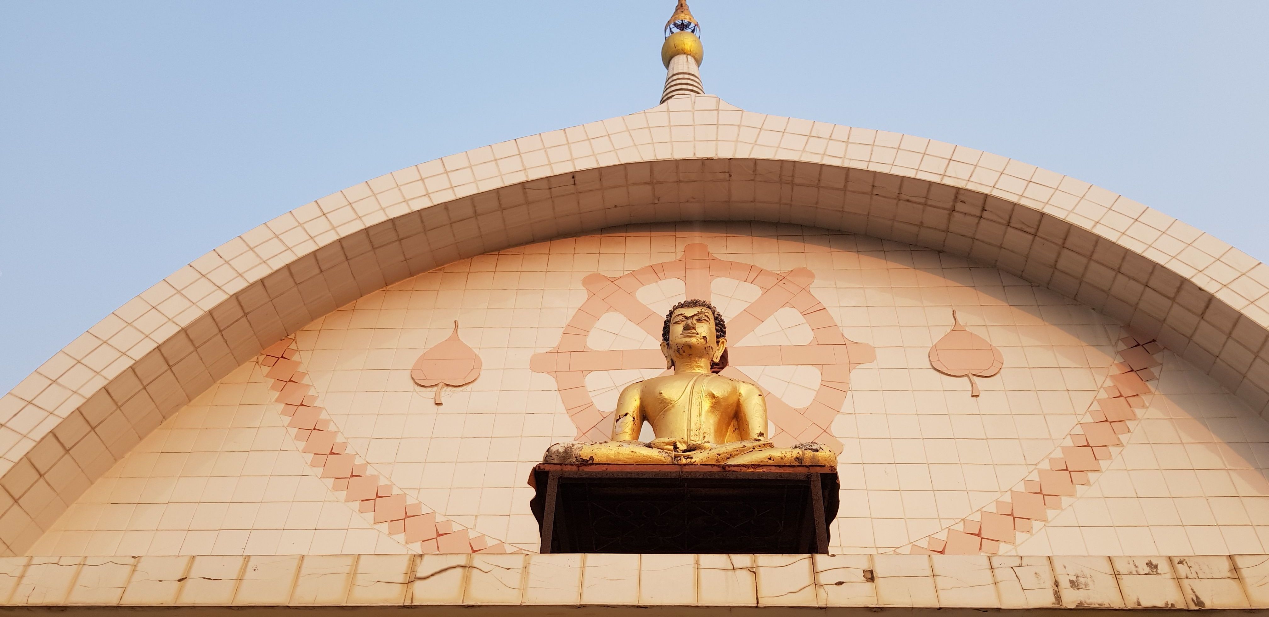 Religionspolitik und Hindu-Nationalismus - Indien umarmt den Buddhismus
