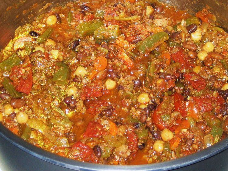 Vegetarian chili with beans - How to satisfy young fussy eaters