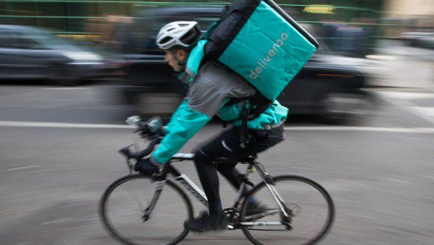 Deliveroo gegen Foodora: Straßenkampf ums Essen