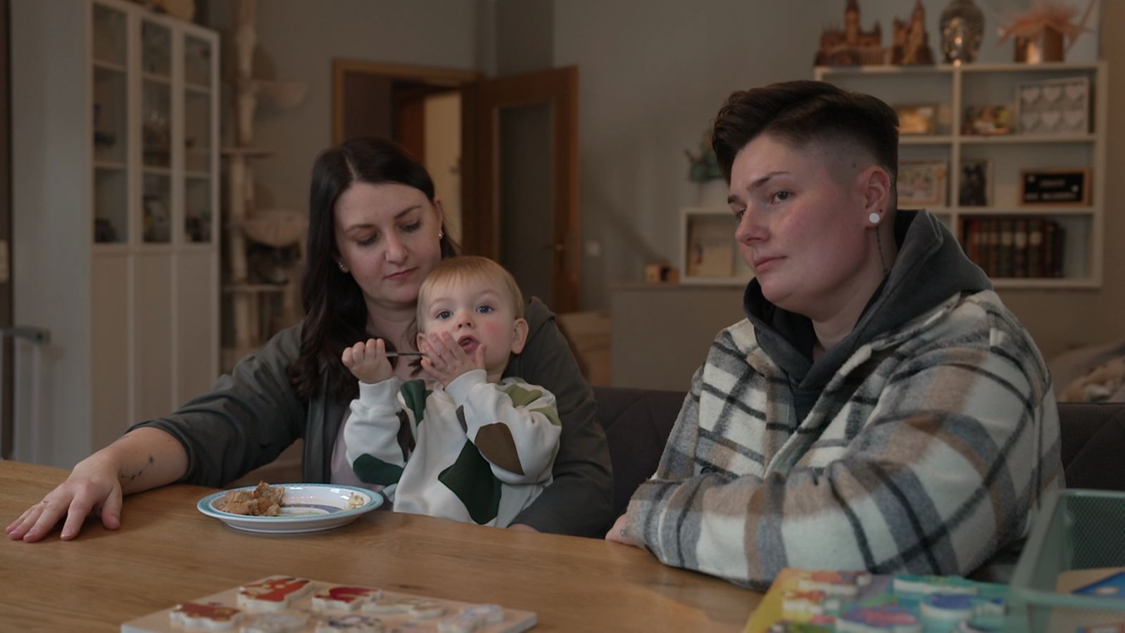 Neues Familienrecht: Gleichstellung für Regenbogenfamilien?