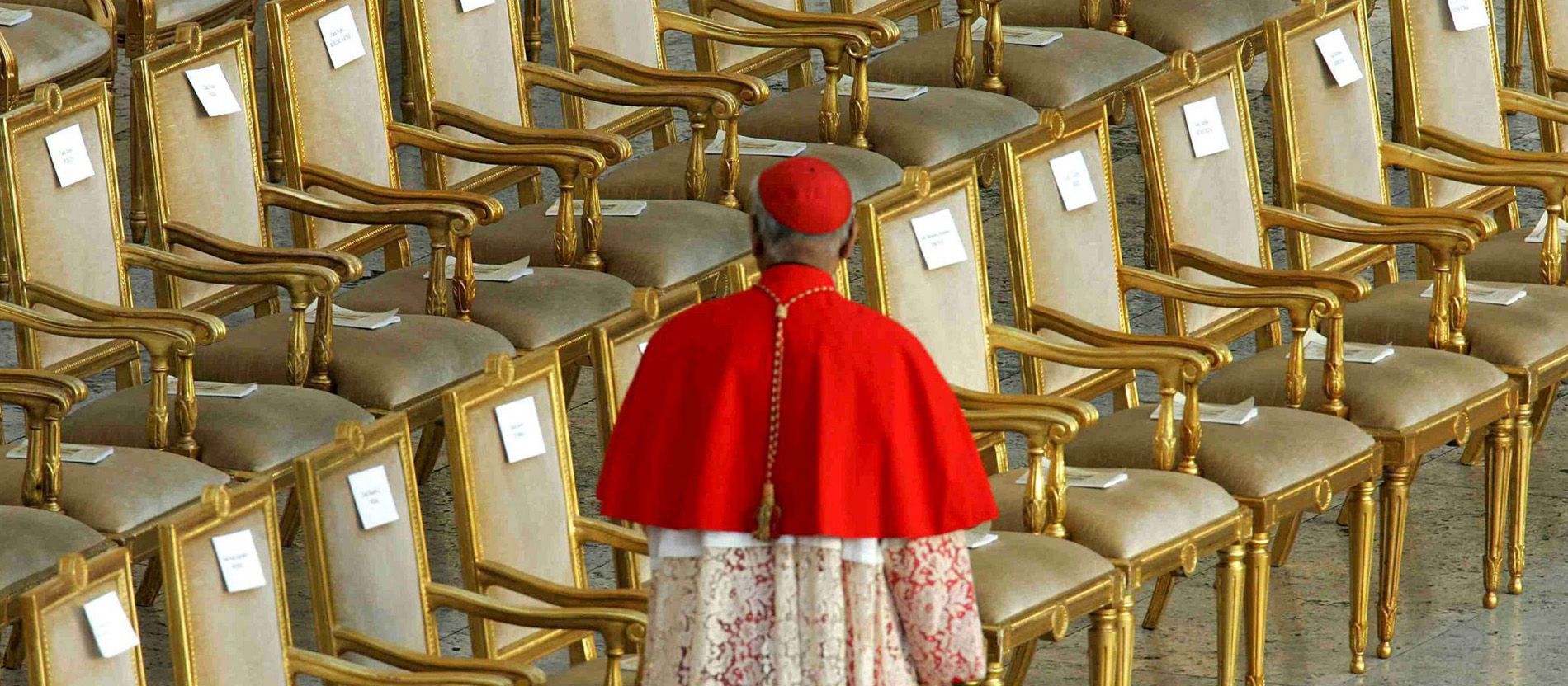 Von Aufbahrung bis Zeremonienmeister: 21 Fakten zur Papstbeerdigung
