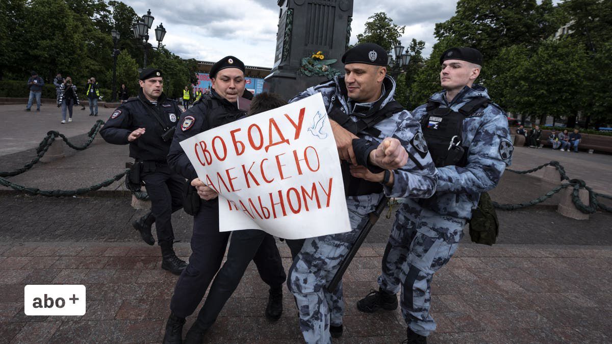 Nawalny-Anhänger: Verhaftet nach Geburtstagsgruss