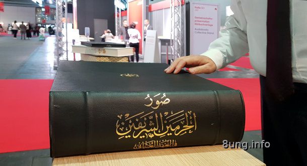 Frankfurter Buchmesse 2021: Mini-Bibel bis Mega-Koran