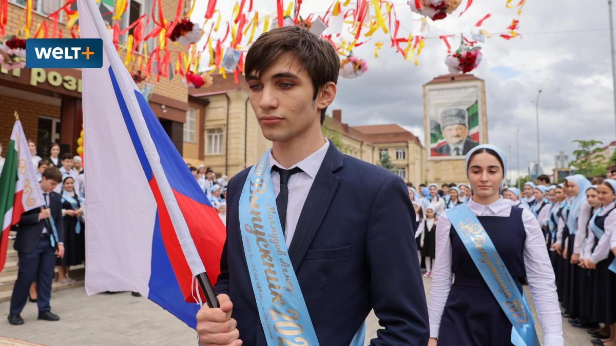Russische Propaganda: So werden schon Schulkinder auf Patriotismus gedrillt - WELT