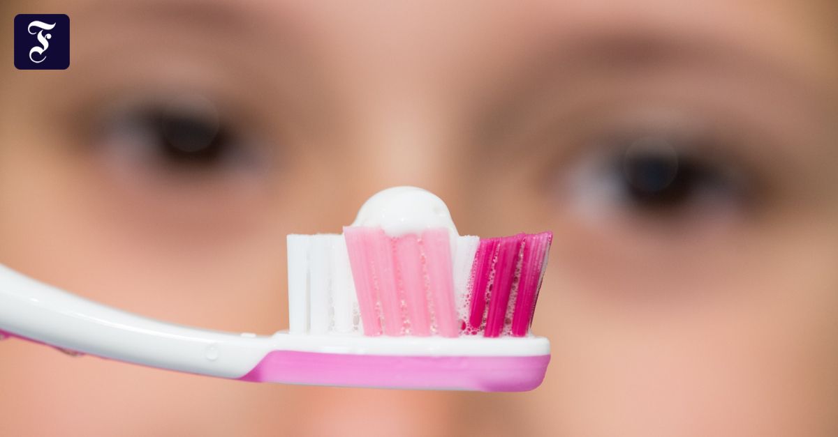 17 Zahnpasten bekommen im „Öko-Test“ eine glatte Sechs