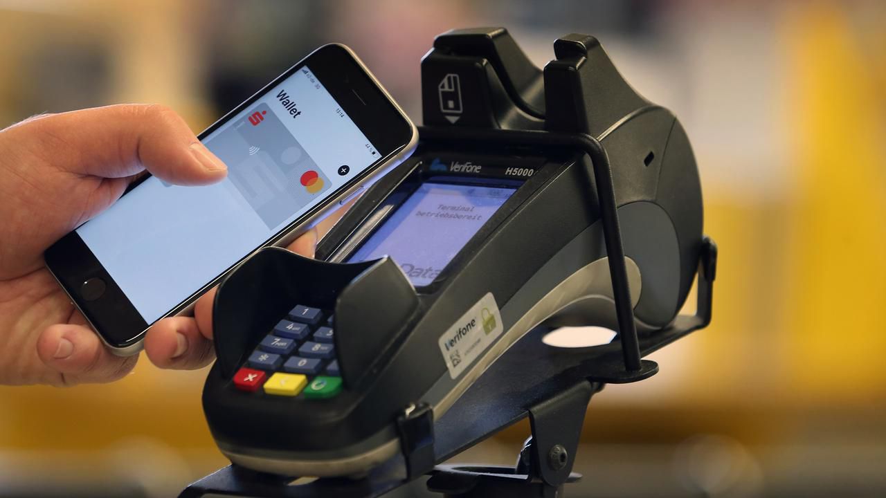 Bargeld abschaffen? Mobiles Bezahlen mit dem Handy