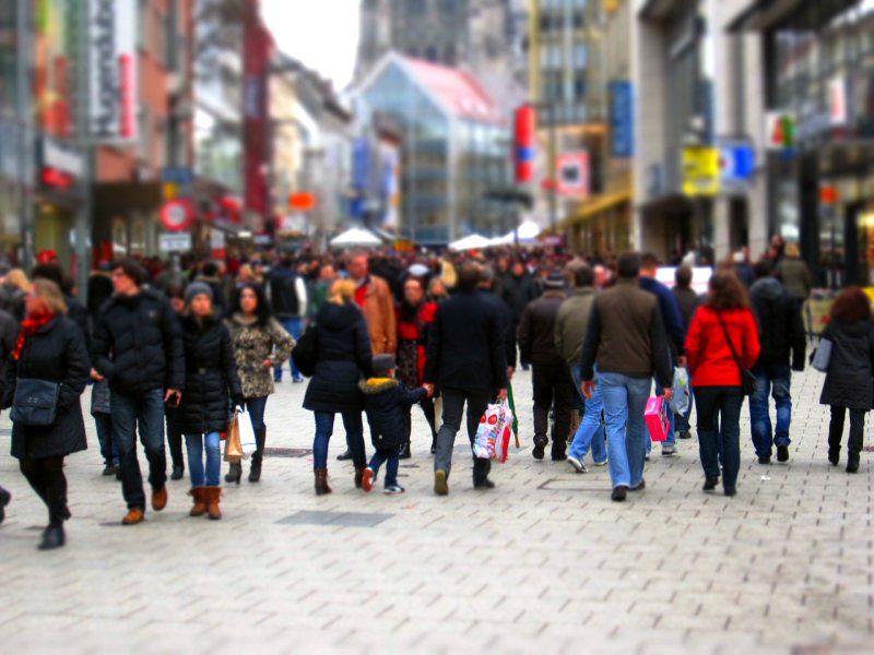 Studie: Menschen wollen wieder in stationären Ladengeschäften einkaufen