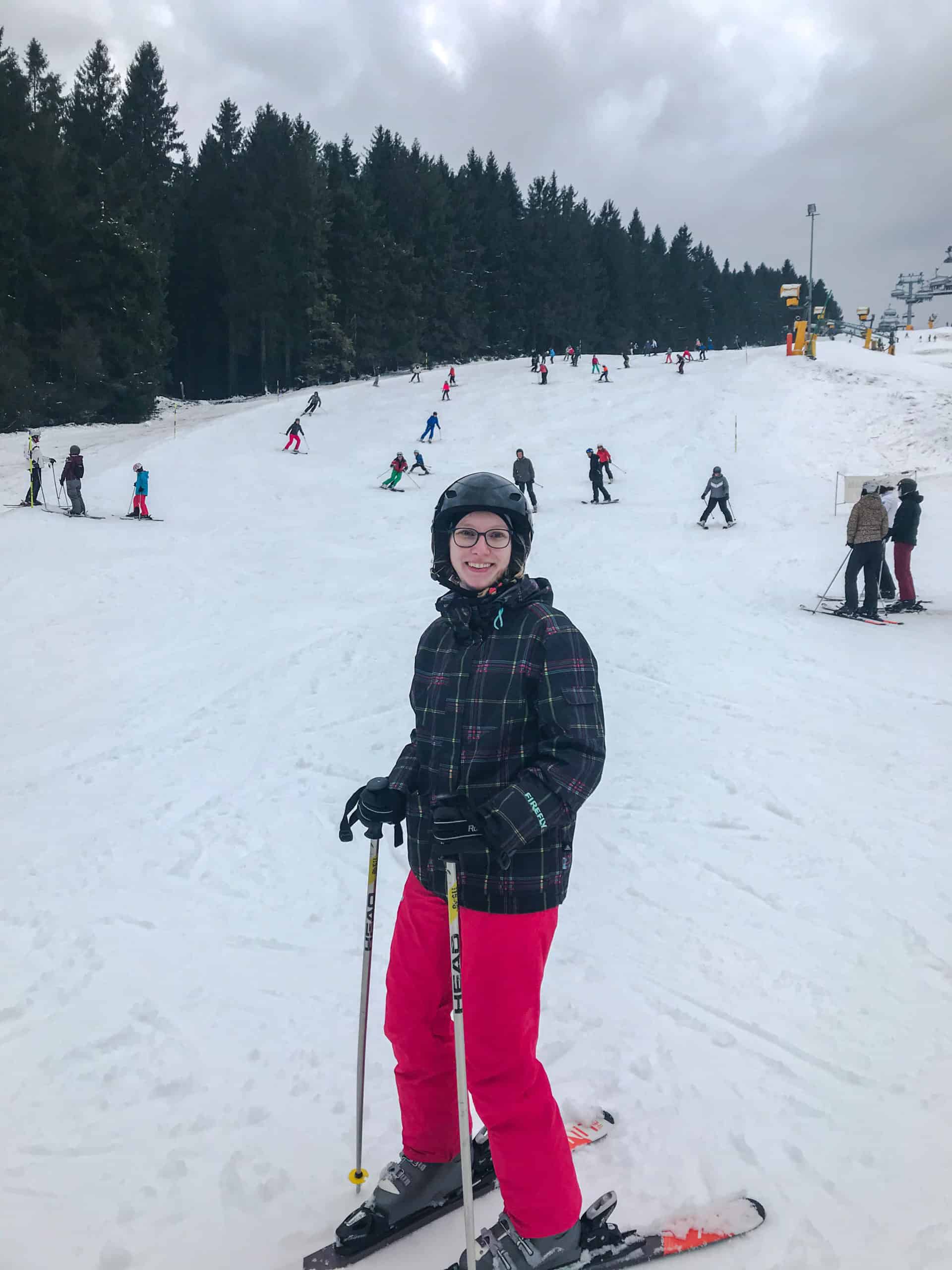 Jana bei Skifahren 