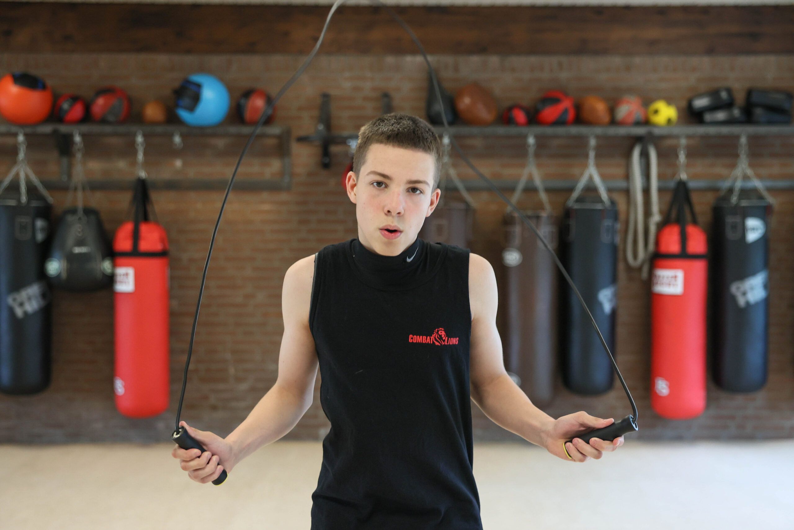 Mit Fäusten gegen Kriegstrauma: 14-jähriger Boxer fängt in Hamburg neu an