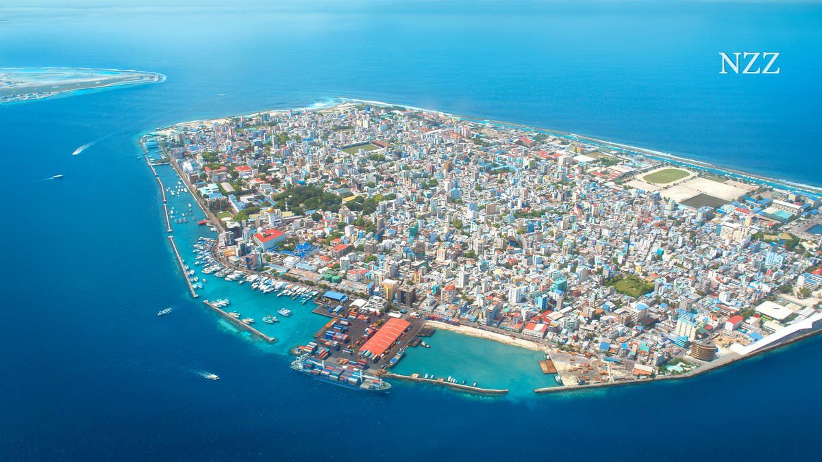Die Malediven versuchen, sich über Wasser zu halten