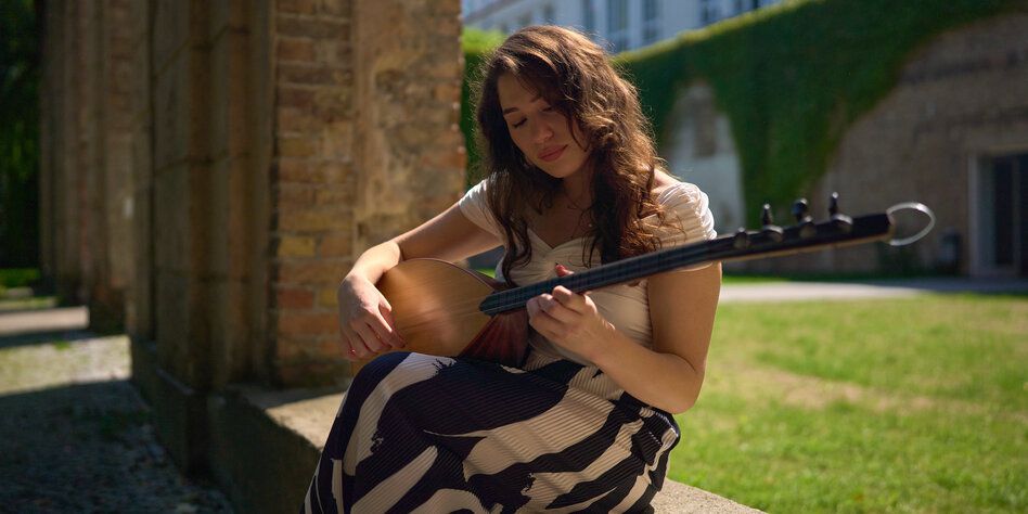 Kurdische Musikerin aus Berlin: Garten der unterdrückten Völker