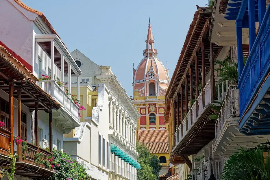 Historische Holzbalkone, Kirchen und Paläste: Cartagena de Indias, Kolumbien