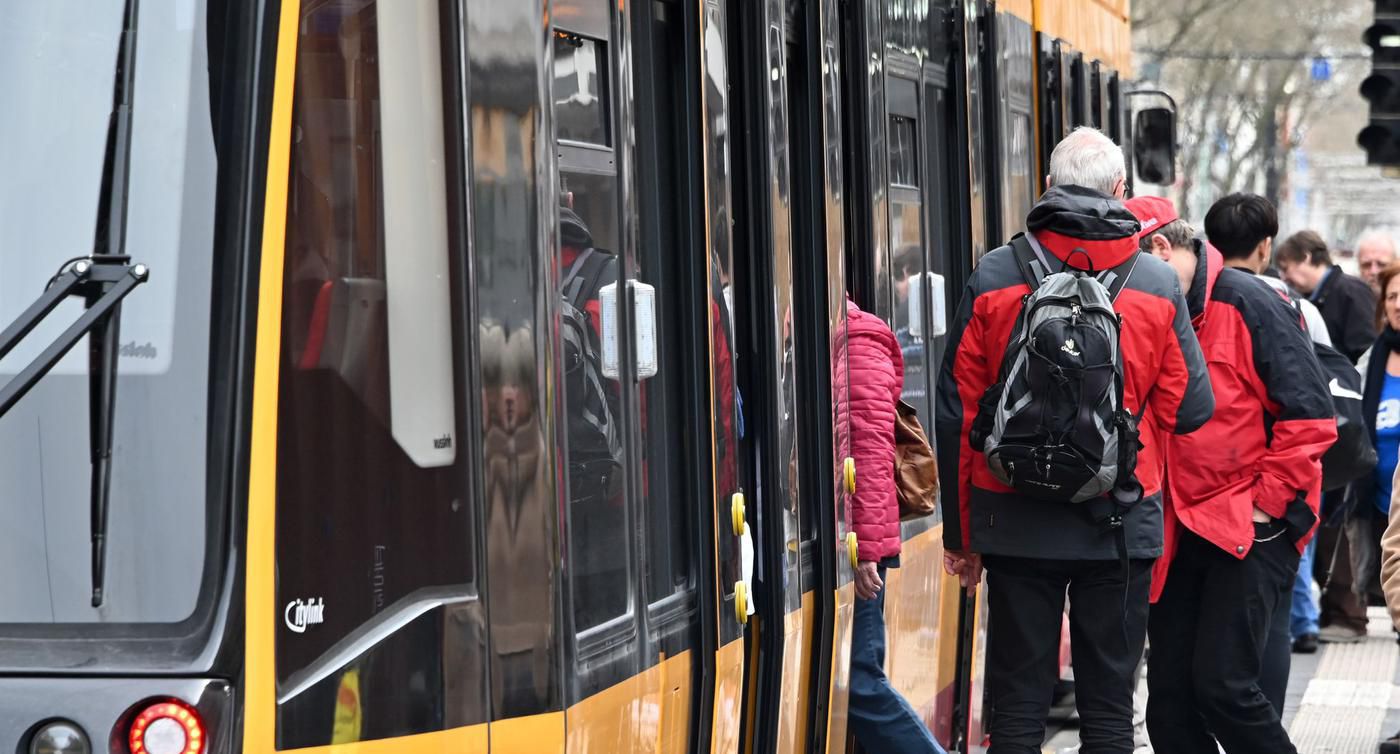 Verwirrung in Karlsruhe: Impfnachweis nur mit teurer „Immunkarte"?