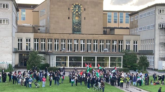 Anti-Israel-Protestcamp startet vor Kölner Uni