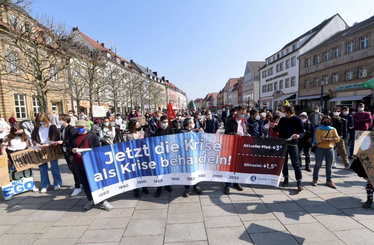 Fridays-for-Future-Demo: Klima-Jugend blockiert kurz den Ring - Nordbayerischer Kurier