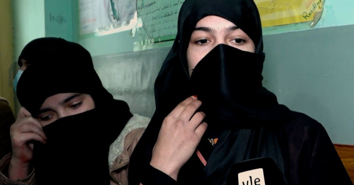 Yle vieraili Afganistanissa yksityisessä tyttöjen koulussa - opettaja: "Emme pelkää Talibania"