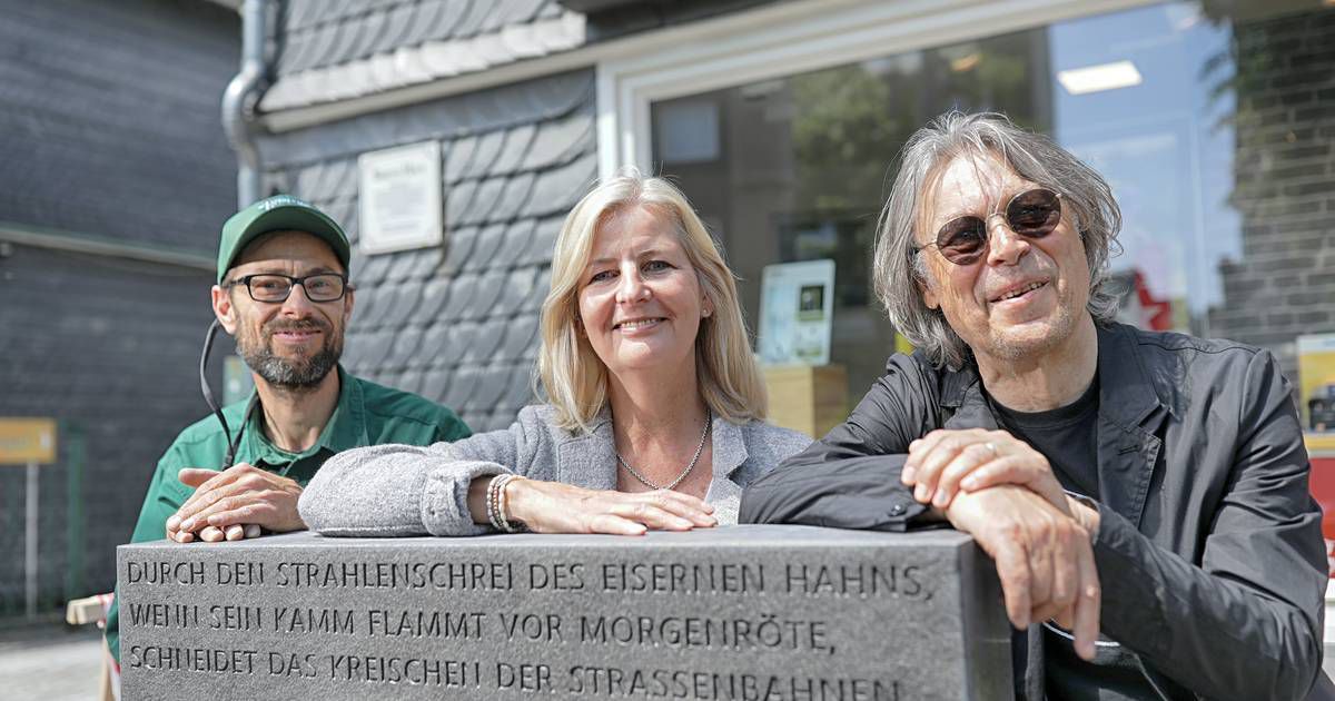 Emil-Barth-Zitatstein in Haan verlegt: „Auf Schritt und Tritt" wächst weiter