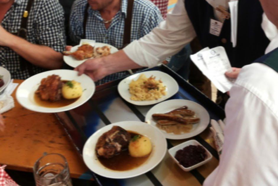 München: Traditionelles Weißwurstfrühstück als Kulturgut