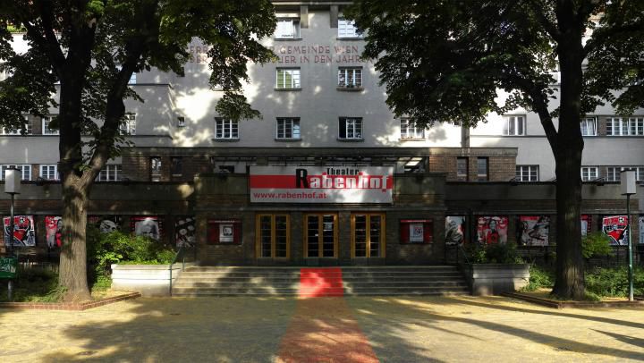Der Gemeindebau ist Kult auch unter Knstlern Das Rabenhof-Theater gehrt zu einer der wichtigsten Kabarettbhnen Wiens 