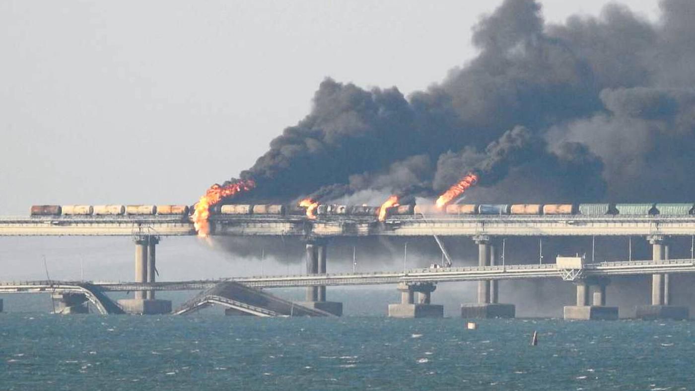 „Das ist ein Terrorakt": Putin und die Explosion der Krim-Brücke 