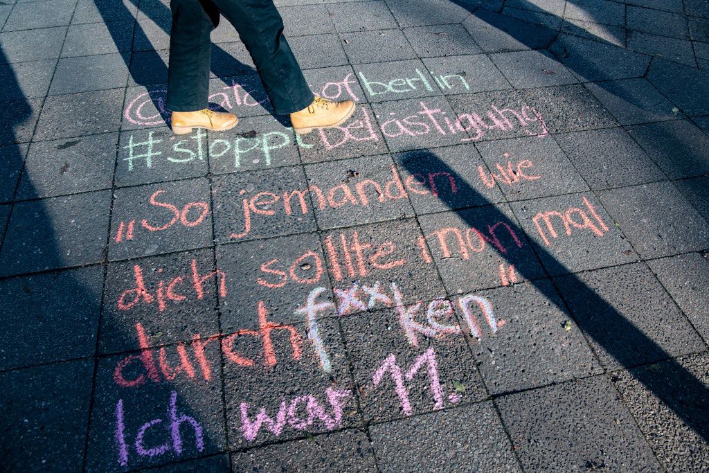 Catcalling in Berlin: Frauen kreiden sexuelle Belästigung an