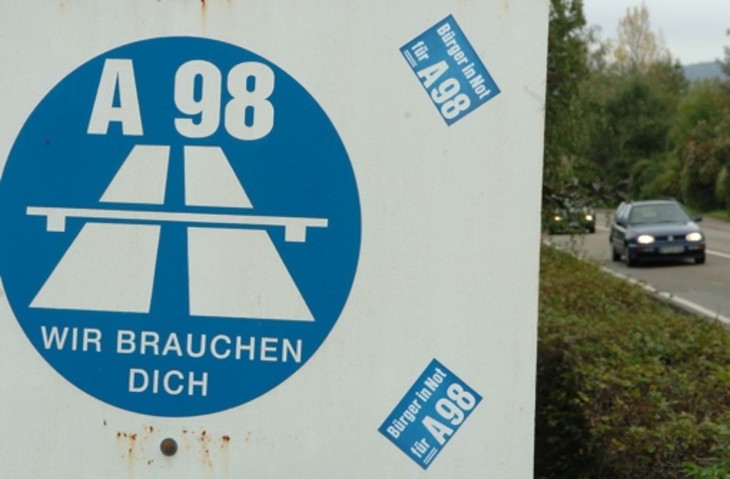 Kritik an Minister Hermanns Planspielen: Wird aus der A 98 eine Bundesstraße?