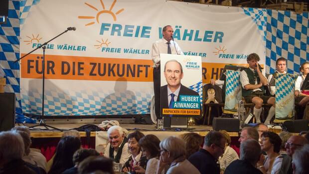Landtagswahl in Bayern: Die Freien Wähler schielen auf die Macht
