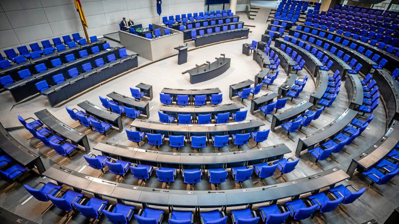 Bundestag: Wahlrechtsreform würde diese bekannten Politiker ihr Mandat kosten
