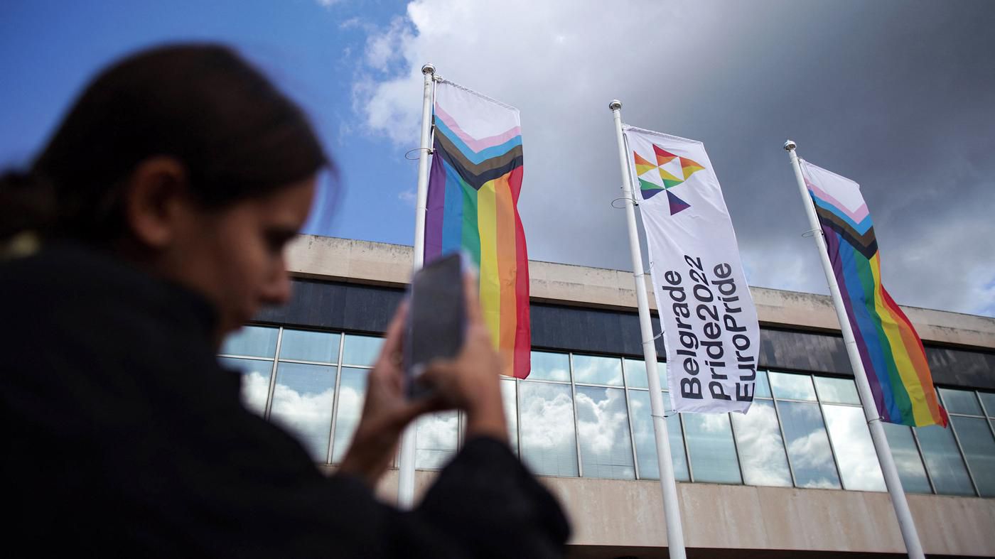 Nach Europride-Verbot: Bar in Belgrad berichtet von Polizeidrohungen für queere Partys