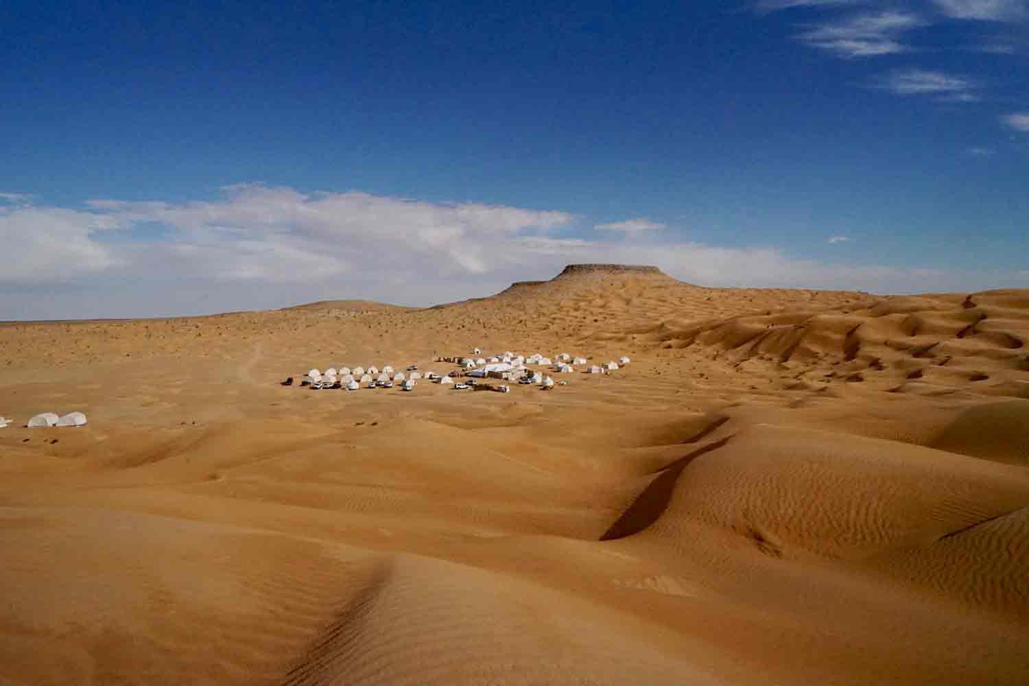 Reise in die Wüste von Tunesien. Zwei aufregende Tage in der Sahara